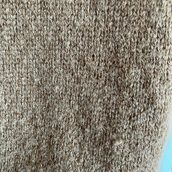 The Group by Babaton Aritizia
Day Off Turtleneck in Camel Size Small 100% Alpaca - Picture 8 of 15